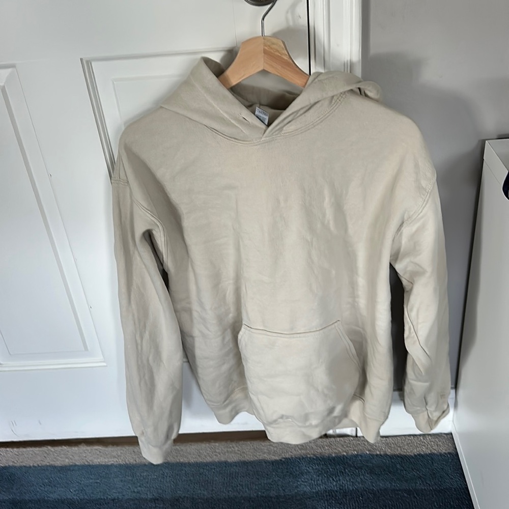 gildan hoodie